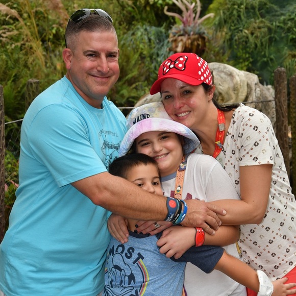 *** MEET YOUR POSHER *** - Picture 4 of 4